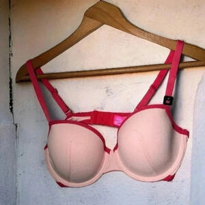 NWT LA SENZA LIGHTLY  LINED DEMI BRA pink/red 38C